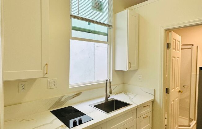 Studio, 1 bath, $1,350, Unit 35