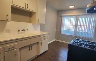 1 bed, 1 bath, 650 sqft, $1,595, Unit 2751-5