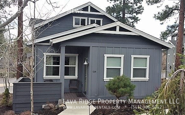 1903 NW MONTEREY MEWS