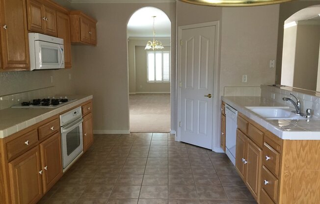 4 bedroom 2 bath house in Yuba City