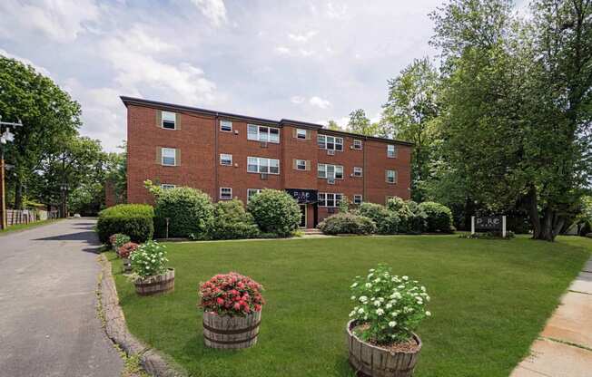 the building where the hotel is located  at Enclave West Hartford / Parc West, Connecticut