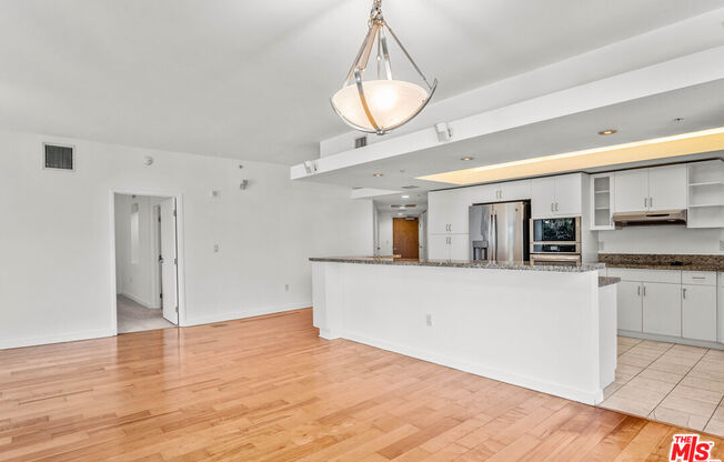 2 beds, 2.5 baths, 1,770 sqft, $5,995, Unit 324