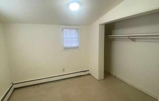 3 beds, 1 bath, 912 sqft, $2,950, Unit 2645