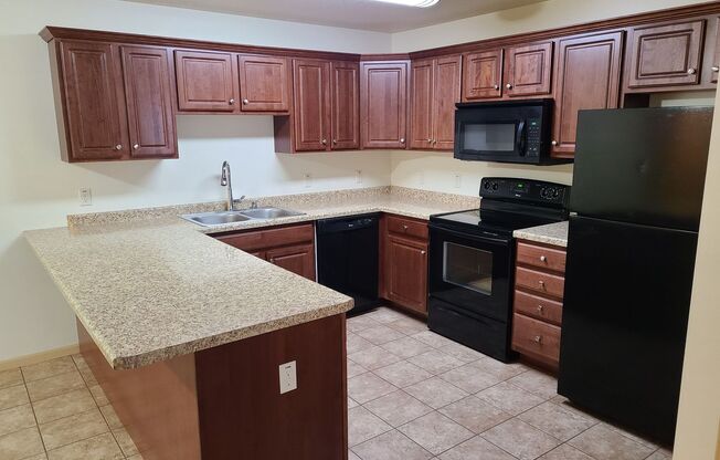 2 beds, 2 baths, 1,200 sqft, $1,495, Unit 3717-102