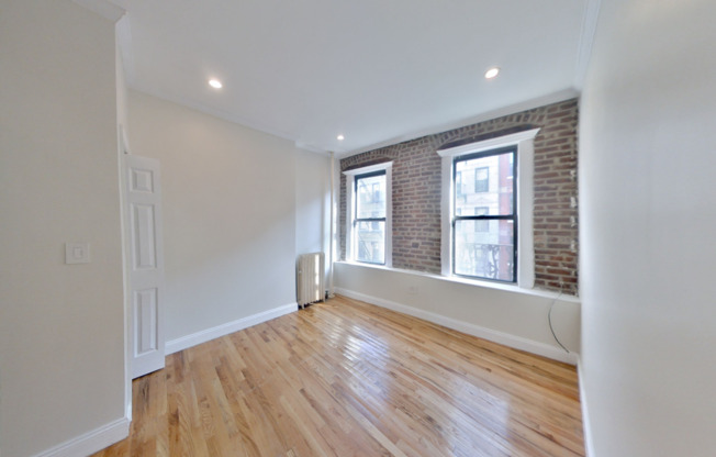 117 Elizabeth St #3A