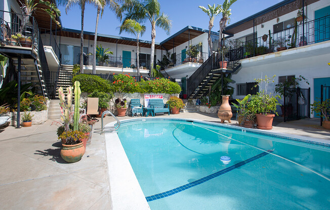 703 Stratford Court