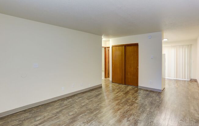 Arrowsmith Apartments