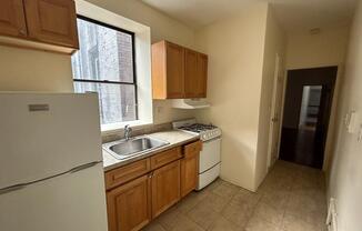 419 W 44 ST