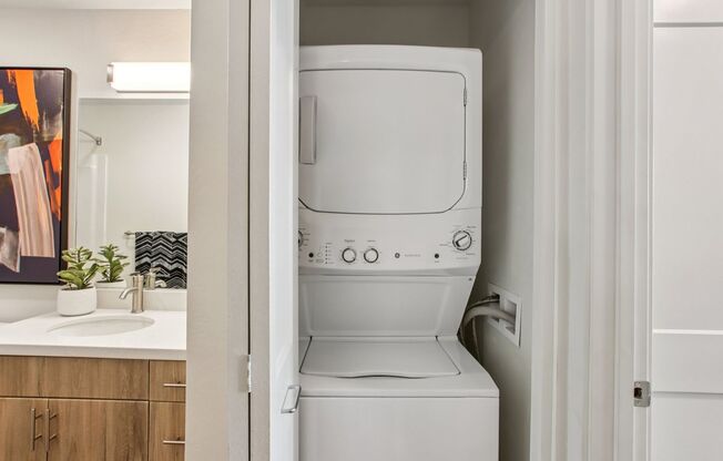 1 bed, 1 bath, 582 sqft, $1,640