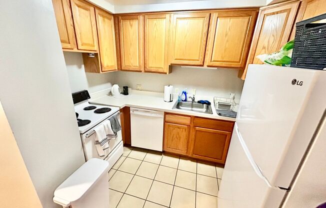 2 beds, 1 bath, 768 sqft, $2,380, Unit 212