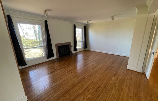 Belle Meade gem for anyone to call home!