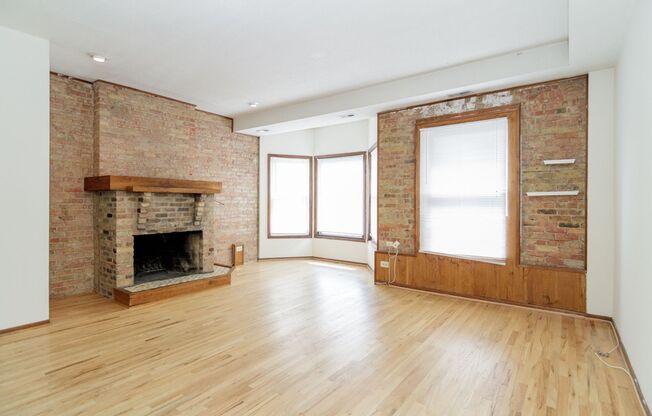 2 beds, 1.5 baths, 1,140 sqft, $4,200, Unit 2521-B3