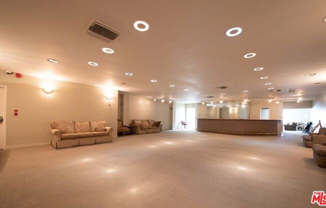 2 beds, 2 baths, 1,088 sqft, $6,200, Unit 1809