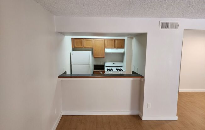 1 bed, 1 bath, 700 sqft, $1,054, Unit ELP2202-144