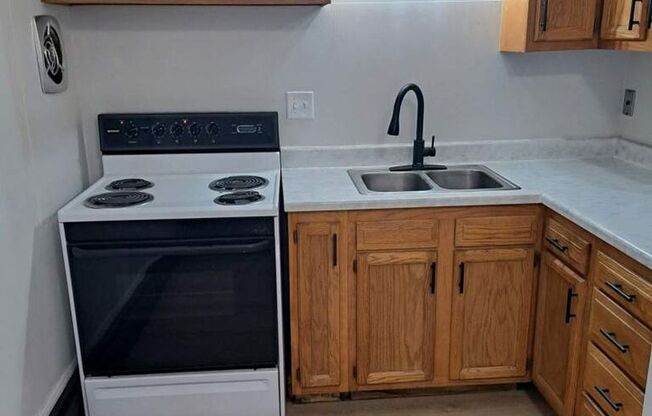 1 bed, 1 bath, 578 sqft, $825