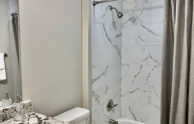 2 beds, 2 baths, 1,000 sqft, $1,275, Unit 419