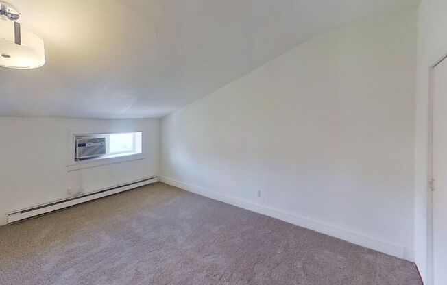 2 beds, 1 bath, 764 sqft, $1,499, Unit 107-4B