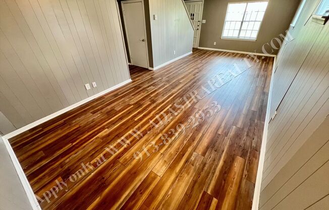 Updated 2 Bed 1 Bath Overland Park Duplex-Available NOW!!!
