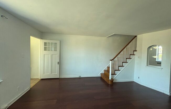 3 beds, 1.5 baths, $1,550