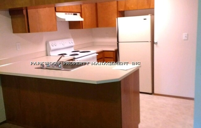 2 beds, 1 bath, 825 sqft, $1,350, Unit 7715 Douglas St W #14