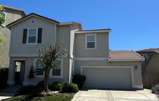 # Bedroom 2.5 Bath Dog Friendly Home in Great Natomas Location!