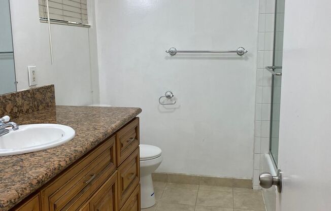 1 bed, 1 bath, $2,395, Unit 06