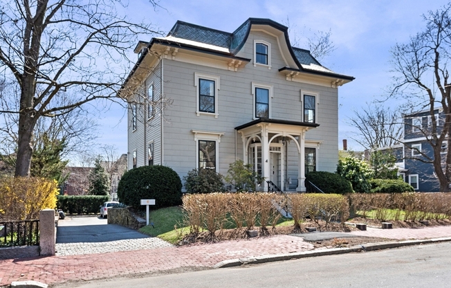 4 MAPLE AVE