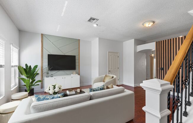 CARROLWOOD AREA TOWNHOME!