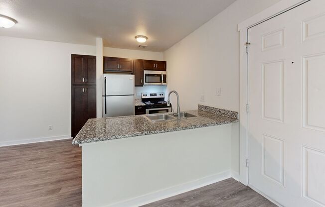 1 bed, 1 bath, 550 sqft, $810, Unit 1808