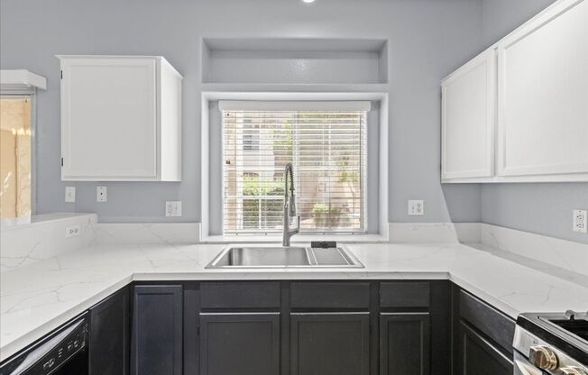 2 beds, 2 baths, $1,650, Unit UNIT 101