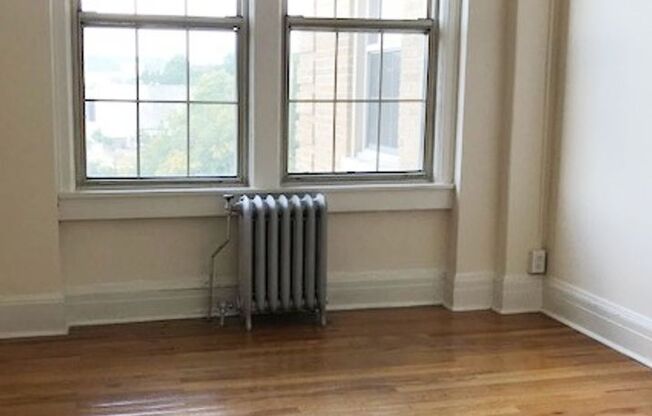2 beds, 2 baths, 1,050 sqft, $2,050, Unit 704