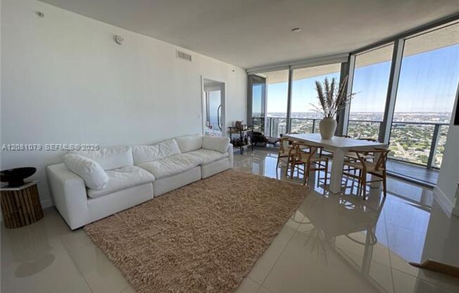 2 beds, 2.5 baths, $5,500, Unit # 4701
