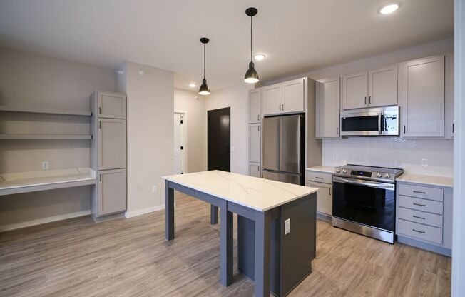 2 beds, 2 baths, 1,313 sqft, $2,900, Unit 509