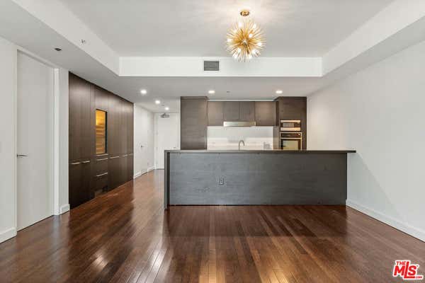 1 bed, 2 baths, 1,410 sqft, $5,200