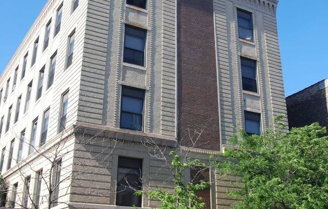 Studio, 1 bath, 375 sqft, $1,425, Unit 620-111