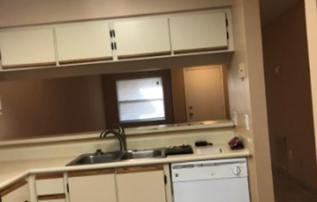 All Tile Throughout the Unit, One Story Patio Home, Minutes Away From UCF, Technology Park, & the E/W Expressway