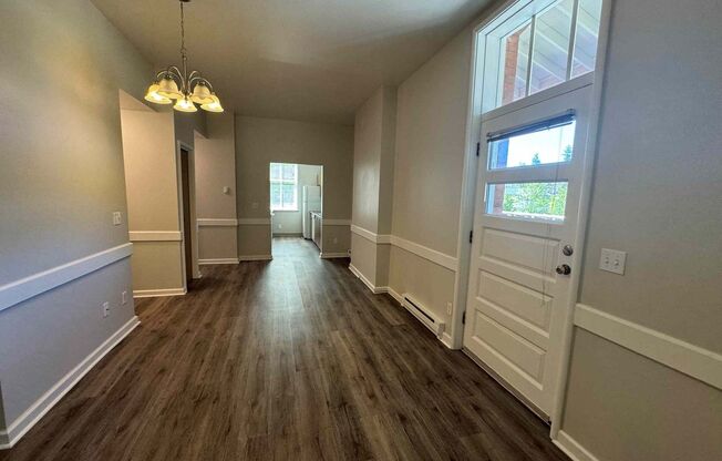 2 beds, 1.5 baths, 850 sqft, $1,575, Unit 1125