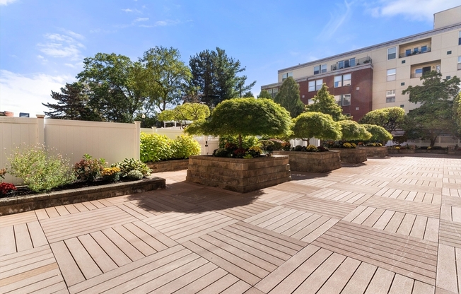 2 beds, 2 baths, 950 sqft, $5,200, Unit 311