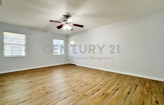 Cozy 1-Story 2/1 Duplex In Castleberry ISD Ready For Move-In!