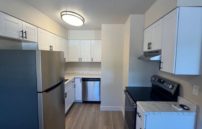 1 bed, 1 bath, 820 sqft, $1,995