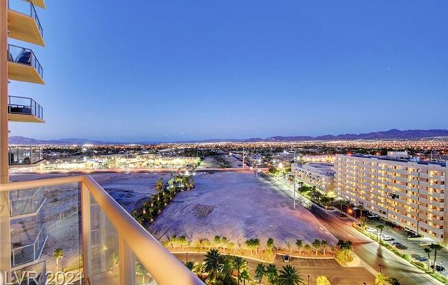2 beds, 2 baths, $3,100, Unit Unit 1315