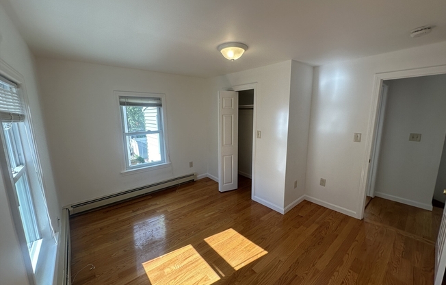 4 beds, 1 bath, 1,500 sqft, $4,600, Unit SF