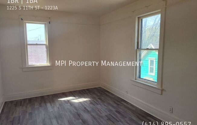 1225 S 11 ST