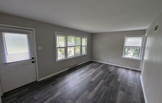 3 beds, 1 bath, $1,200