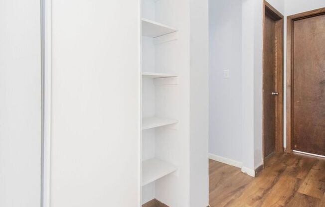 2 beds, 1 bath, 1,155 sqft, $1,530, Unit 051