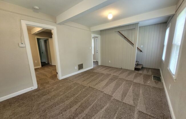 2 bedroom, 1.5 bathroom home with detached garage!