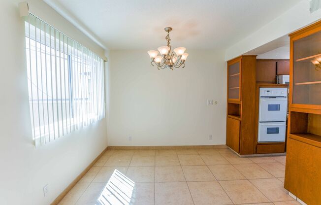 2 beds, 2 baths, 1,000 sqft, $2,900, Unit 106