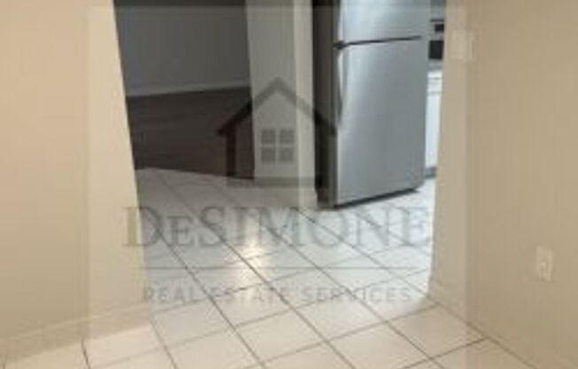 1 bed, 1 bath, 617 sqft, $1,199, Unit R-01