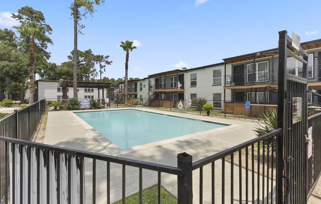 Shenandoah Woods Apartments Pool