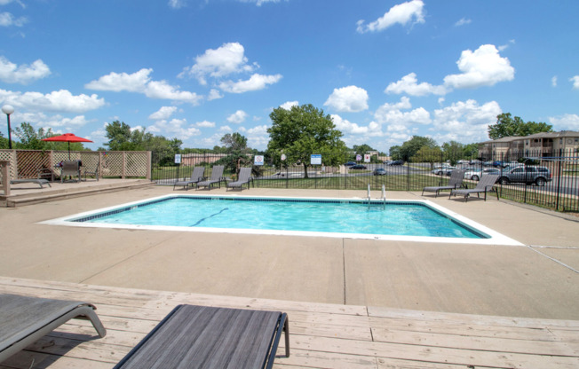 2 beds, 1 bath, 720 sqft, $1,195, Unit 98